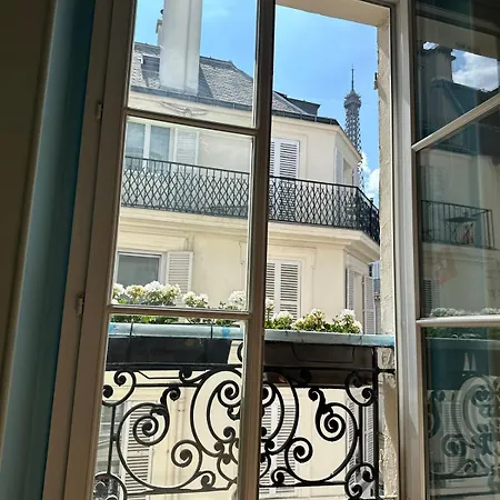 Madame Chic * Paris